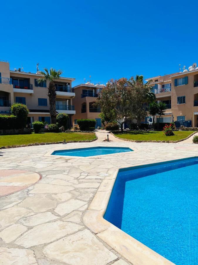 Golden Palms Paradise Garden Пафос Экстерьер фото